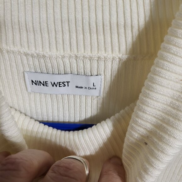 Sold - Picture 4 of 6